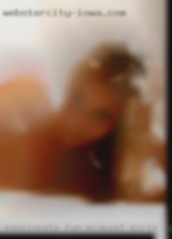 Passionate, fun loving Midwest girls looking guy.